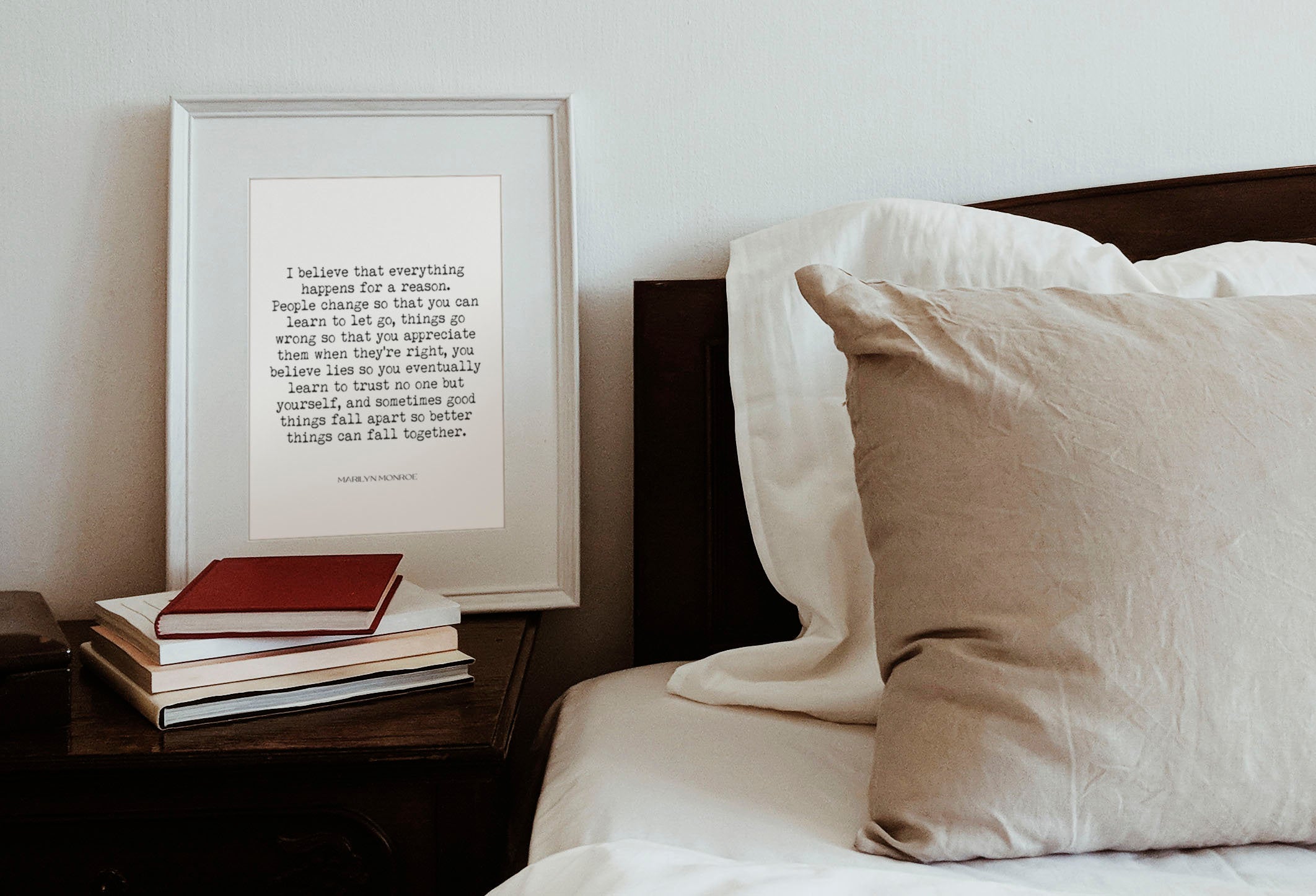 Marilyn Monroe Quote Print – “Everything Happens for a Reason” Literary Wall Art